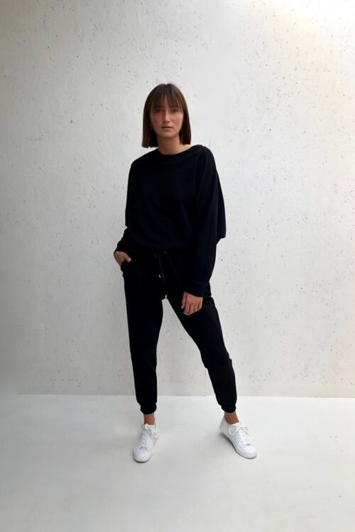 Chalk Daisy One Size Sweatshirt – Black